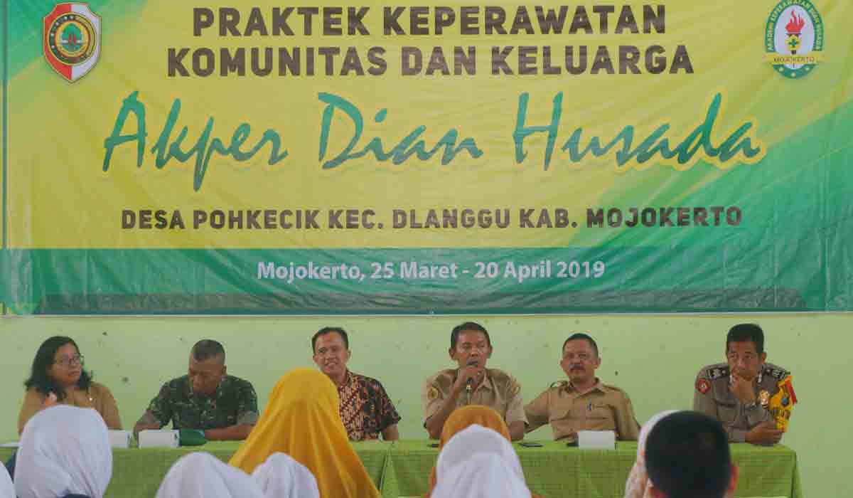 Praktik KKN Dian Husada di Pohkecik